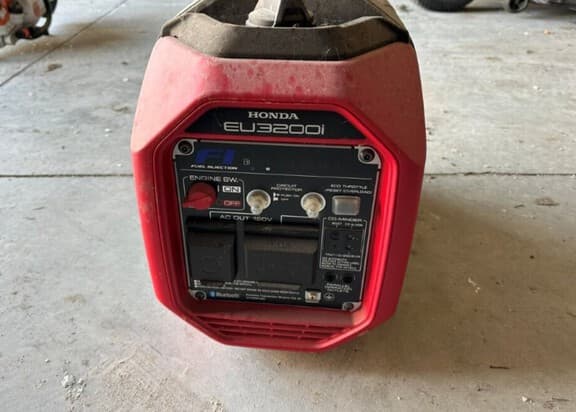 Image of Honda EU3200i equipment image 2