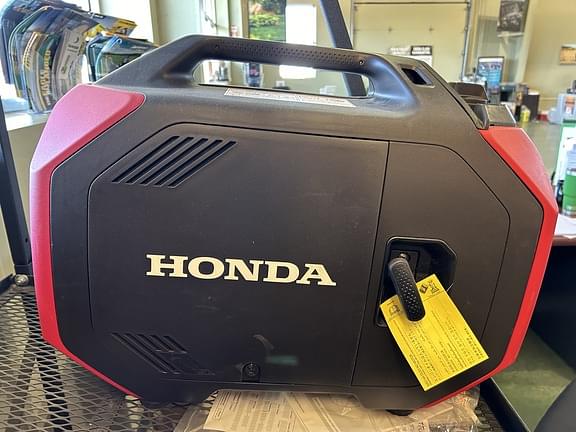 Image of Honda EU3200i equipment image 3