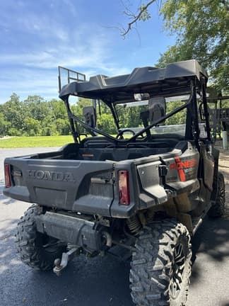 Image of Honda Pioneer 1000-5 equipment image 4