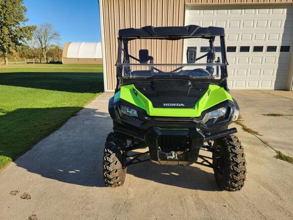 Image of Honda Pioneer 1000 equipment image 1