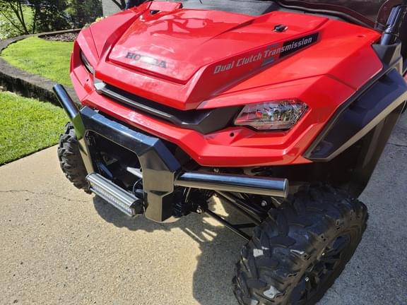 Image of Honda Pioneer 1000 equipment image 1