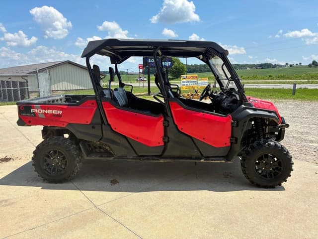 Image of Honda SXS1000 equipment image 3