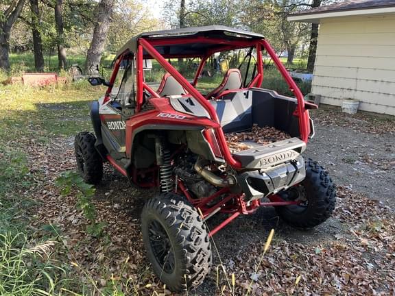 Image of Honda Talon 1000R FOX Live Valve equipment image 3