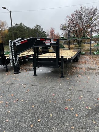 Main image Hooper Gooseneck Trailer