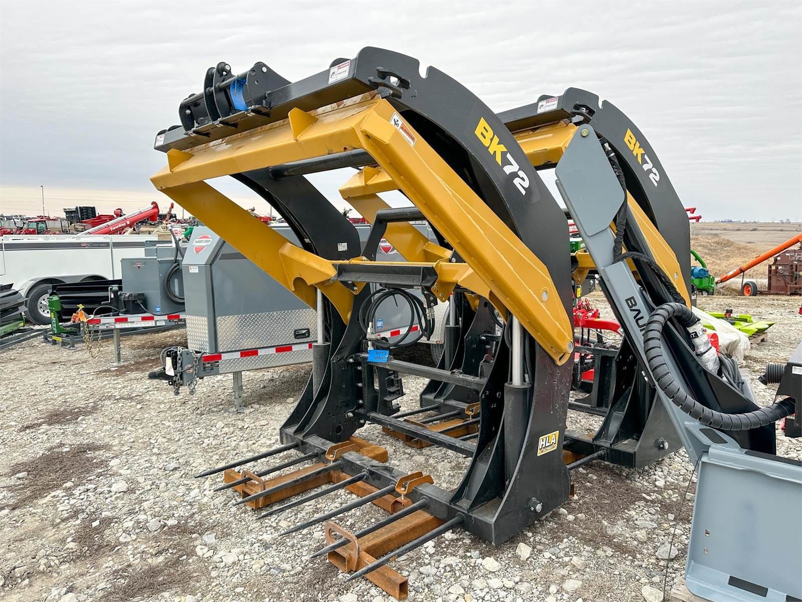 2023 HLA BK72 Equipment Image0