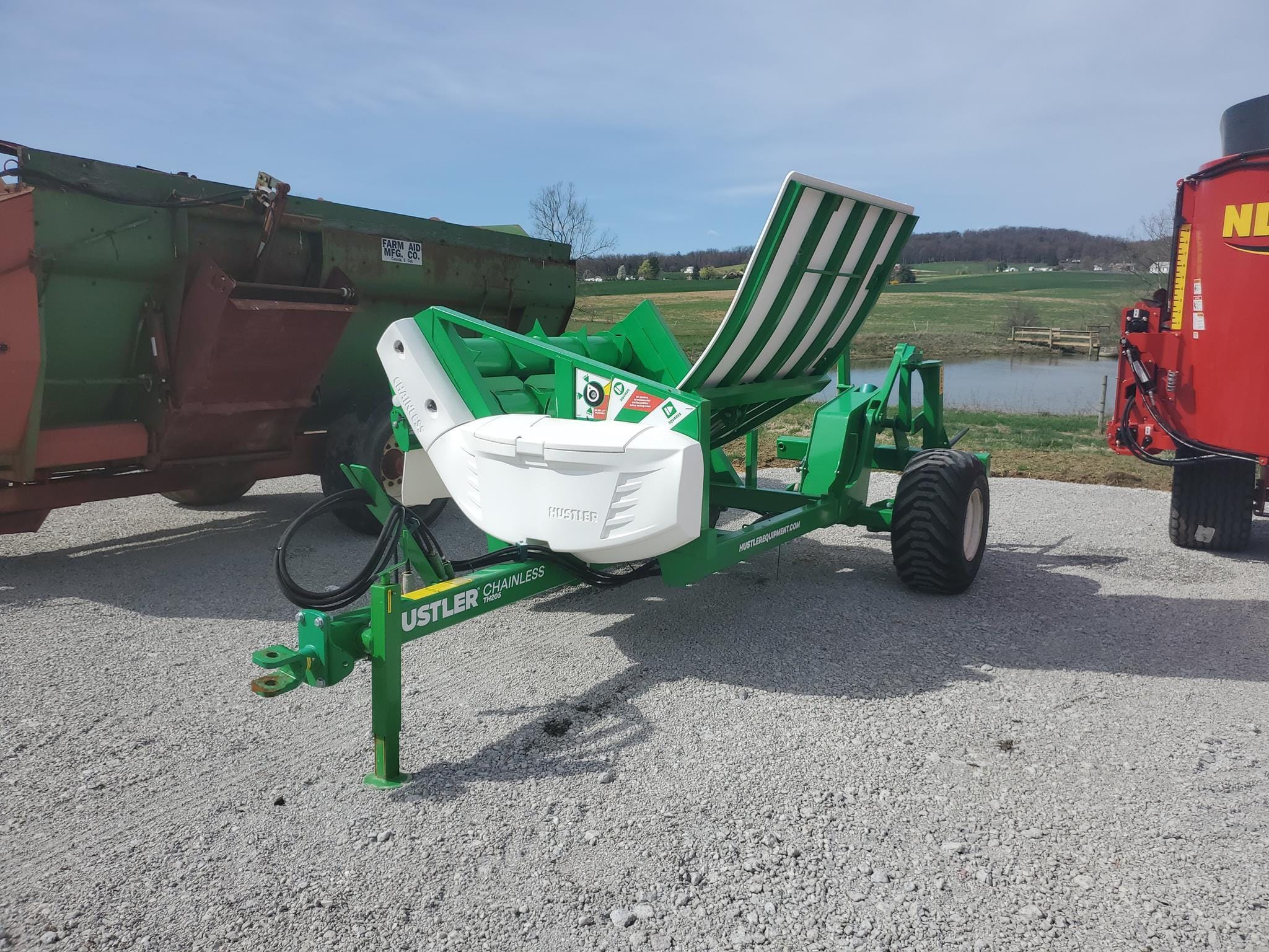 2023 Hustler Chainless TH205 Equipment Image0