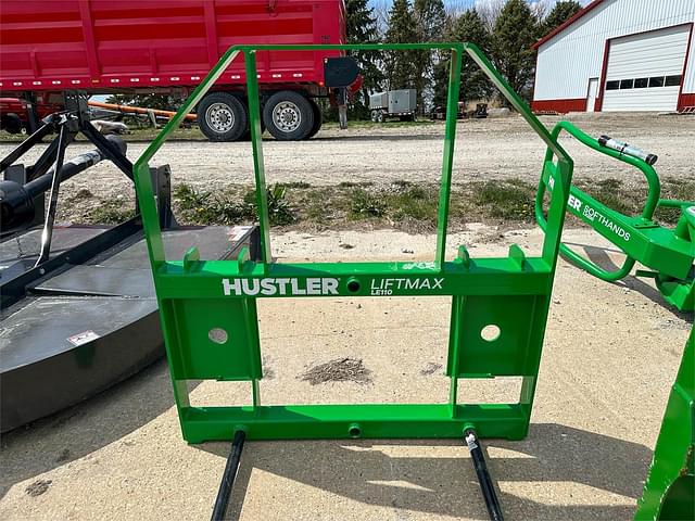 Image of Hustler LiftMax equipment image 1