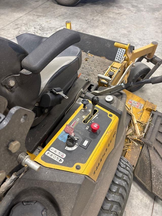 Image of Hustler Super Z equipment image 4