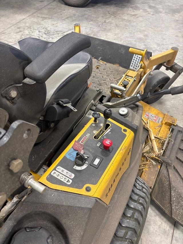 Image of Hustler Super Z equipment image 4