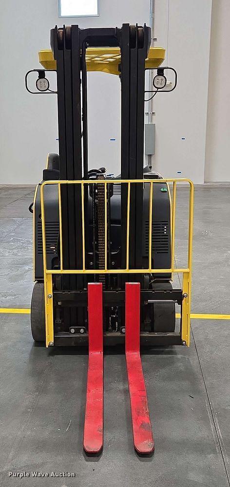 Image of Hyster E35HSD3-18 equipment image 1