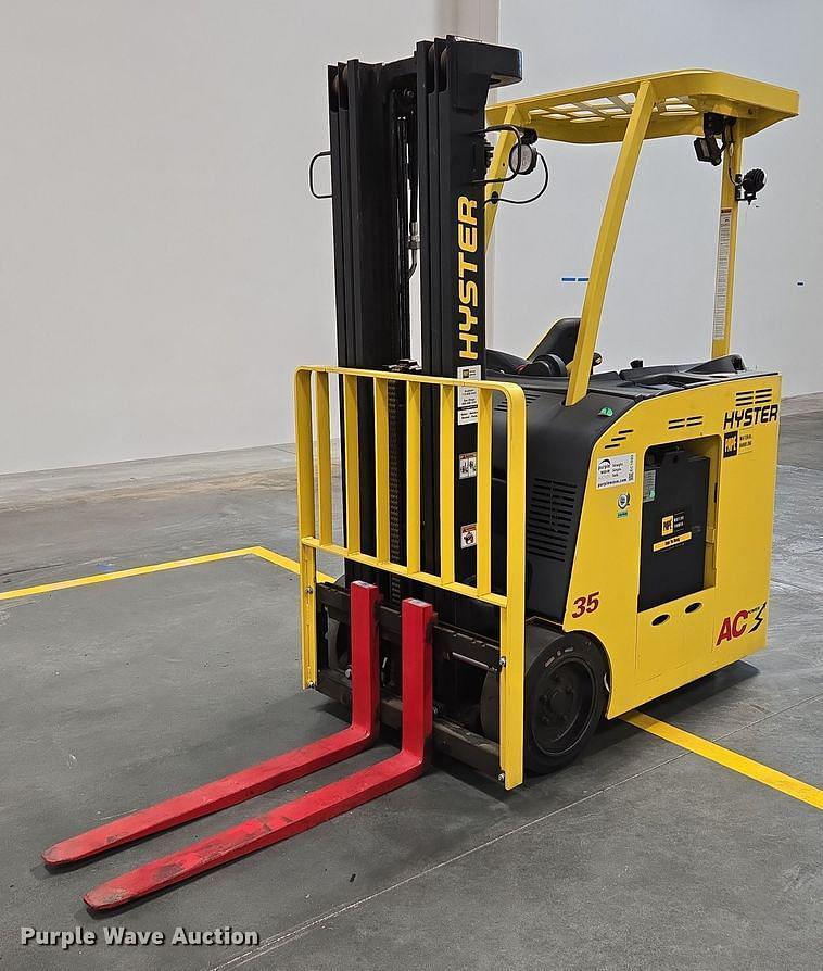Image of Hyster E35HSD3-18 Primary image