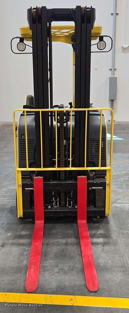 Image of Hyster E35HSD3-18 equipment image 1