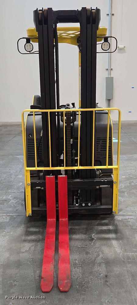 Image of Hyster E35HSD3-18 equipment image 1
