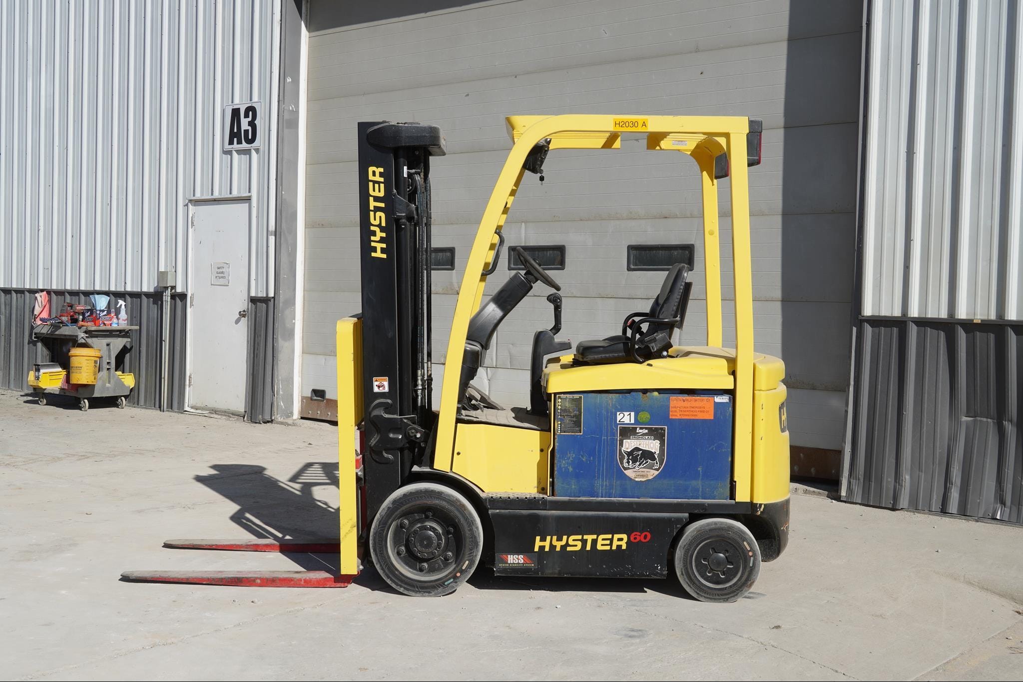 2023 Hyster E60XN Equipment Image0