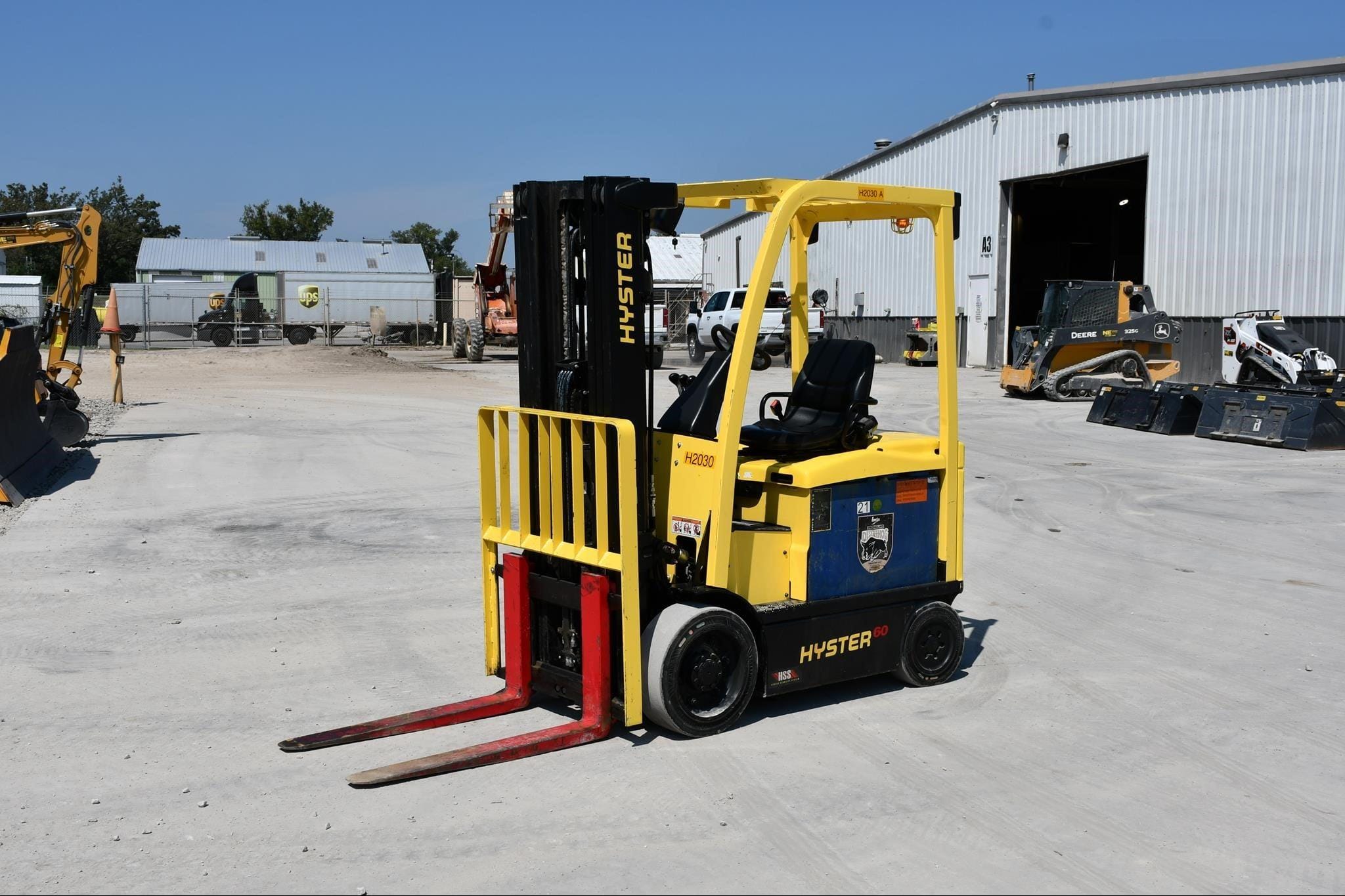 2023 Hyster E60XN Equipment Image0