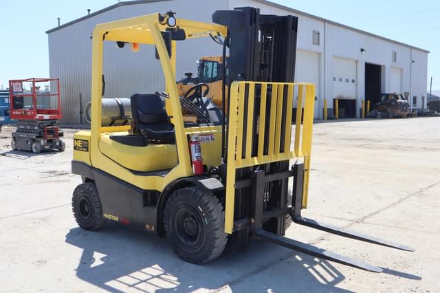 Image of Hyster H50A equipment image 4