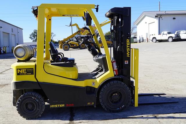 Image of Hyster H50A equipment image 4