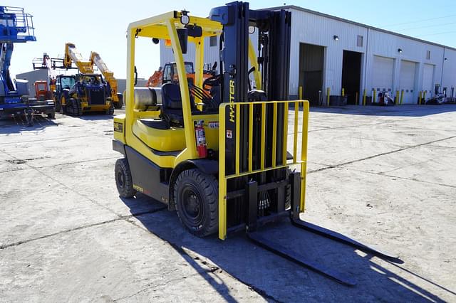 Image of Hyster H50A equipment image 3