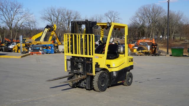 Image of Hyster H50A equipment image 2