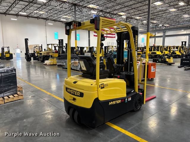 Image of Hyster J35XNT equipment image 4