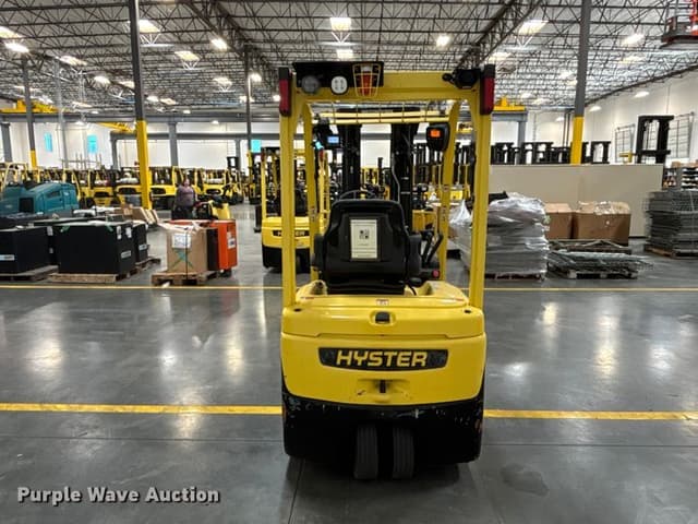 Image of Hyster J35XNT equipment image 4