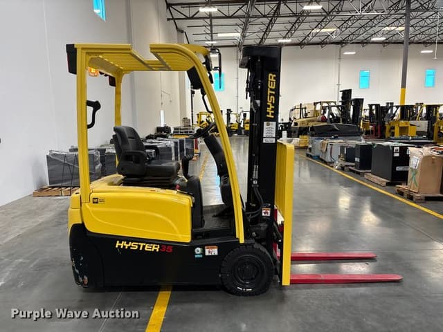 Image of Hyster J35XNT equipment image 3