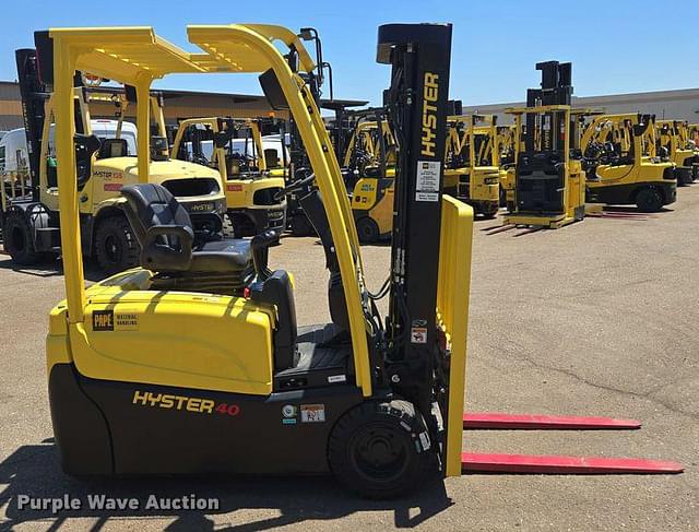 Image of Hyster J40XNT equipment image 4