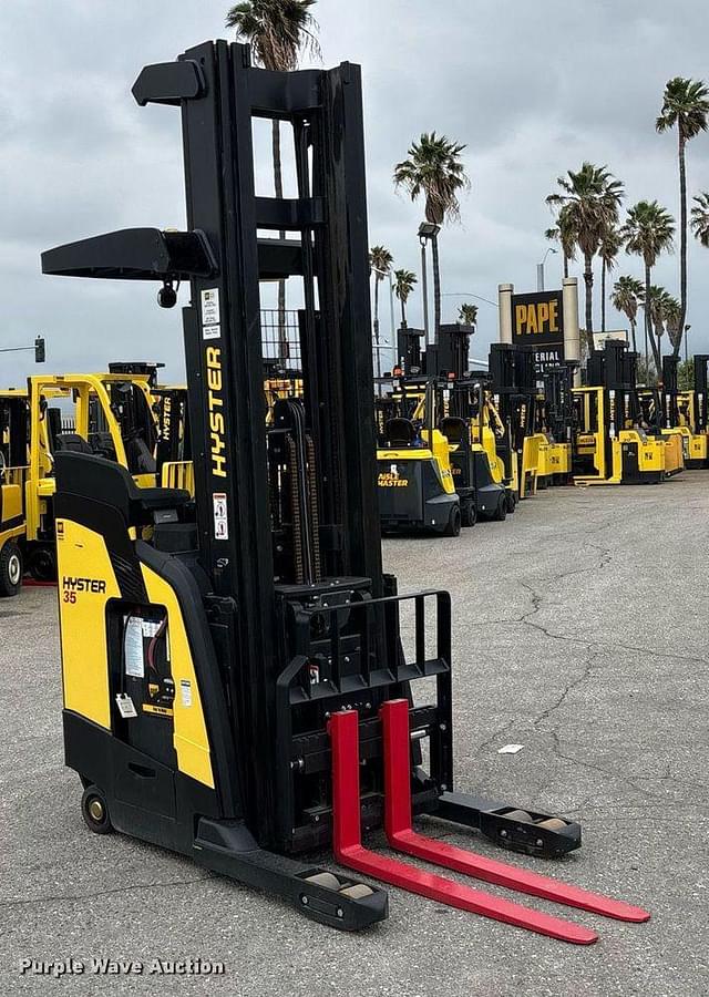 Image of Hyster N35ZR3-16.25 equipment image 2