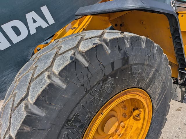 Image of Hyundai HL955AXT equipment image 3
