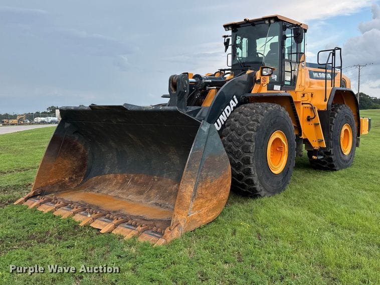 2023 Hyundai HL980A Equipment Image0