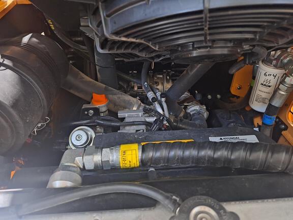 Image of Hyundai HS120V equipment image 4