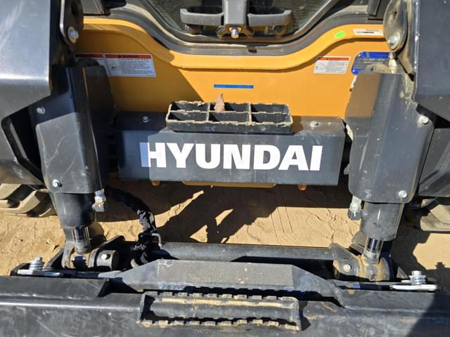 Image of Hyundai HS120V equipment image 3