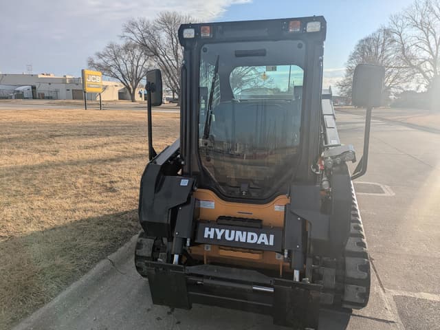 Image of Hyundai HT100V equipment image 2