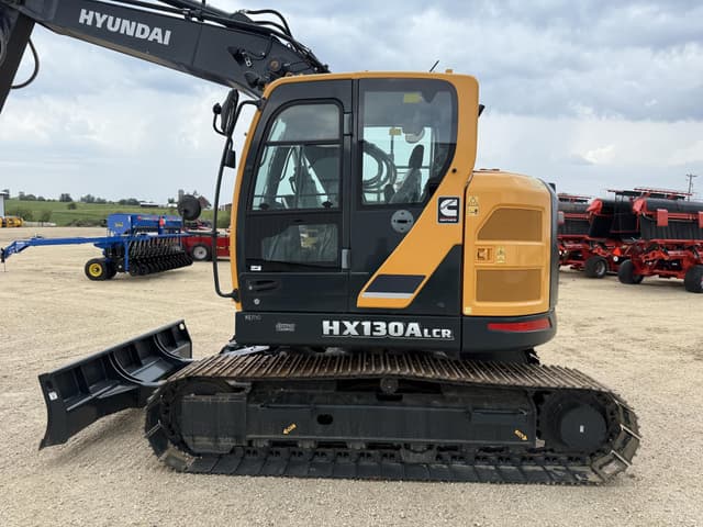 Image of Hyundai HX130A LCR equipment image 2