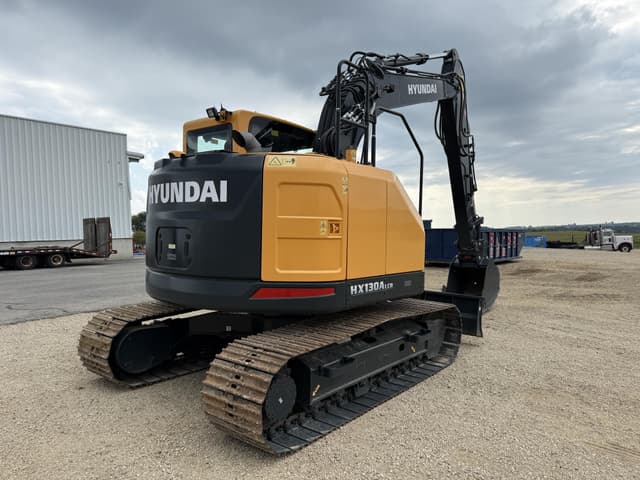 Image of Hyundai HX130A LCR equipment image 3