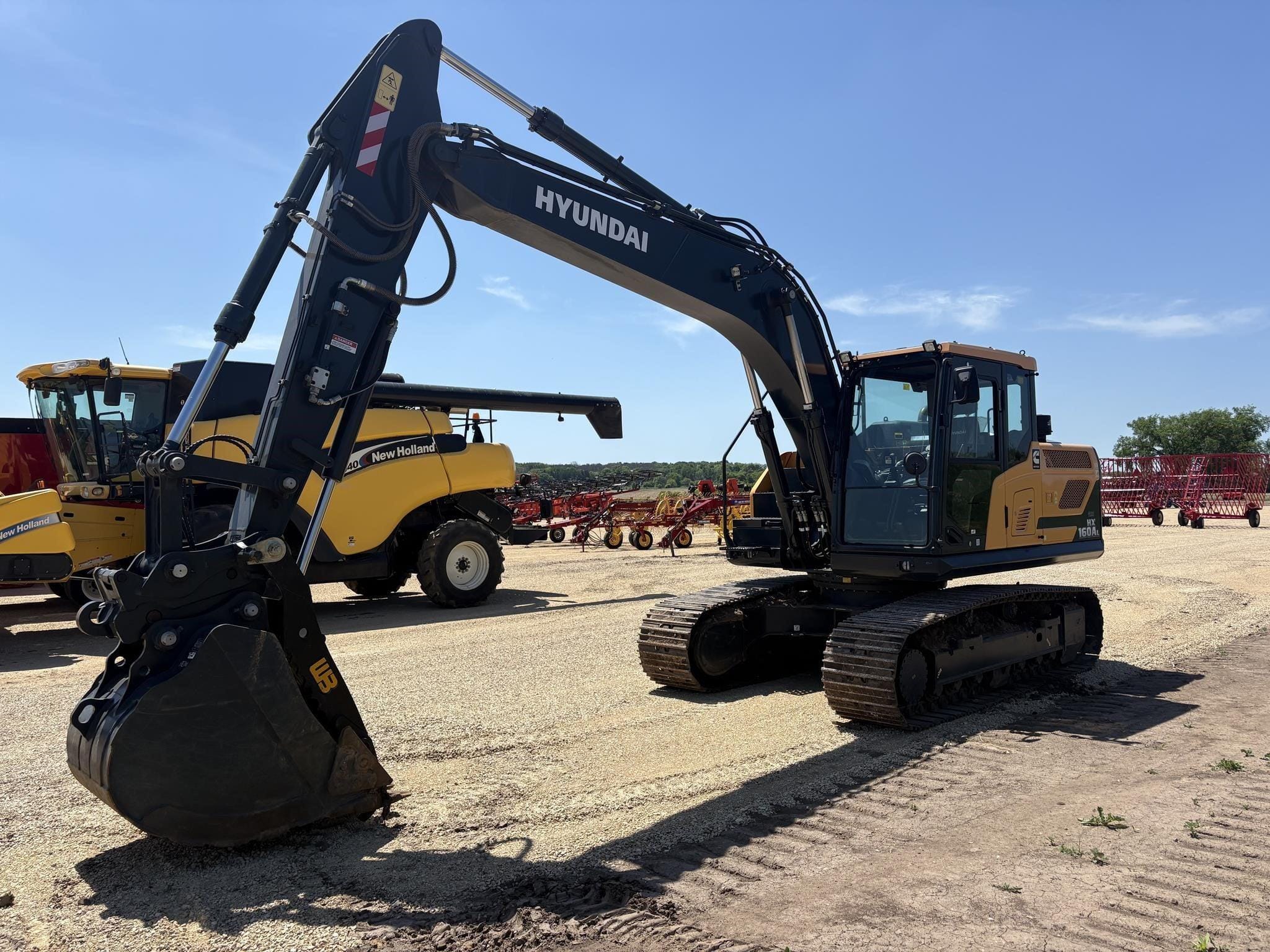 2023 Hyundai HX160AL Equipment Image0