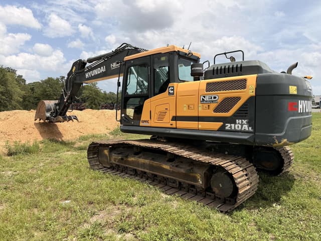 Image of Hyundai HX210AL equipment image 1