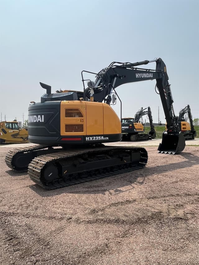 Image of Hyundai HX235A LCR equipment image 3