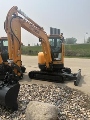 2023 Hyundai Robex 35Z-9A Image