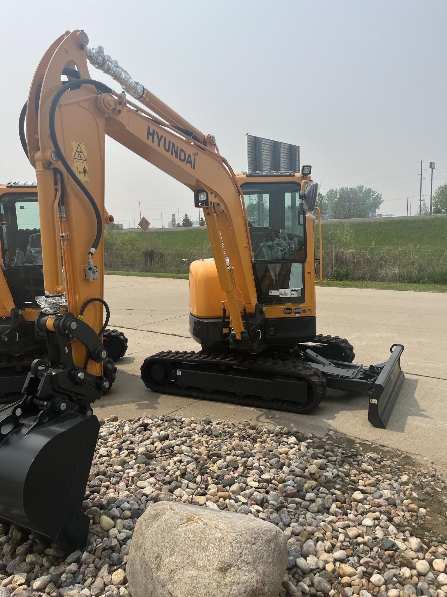 2023 Hyundai Robex 35Z-9A Equipment Image0