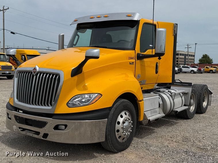 2023 International LT625 Equipment Image0