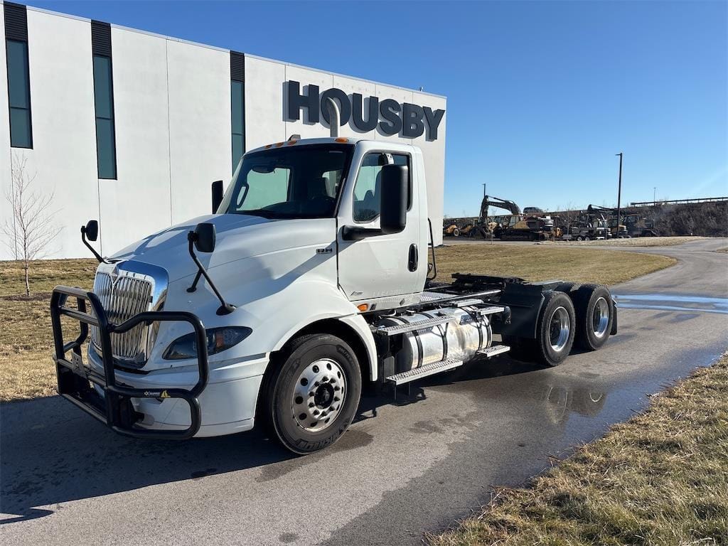 2023 International RH613 Equipment Image0