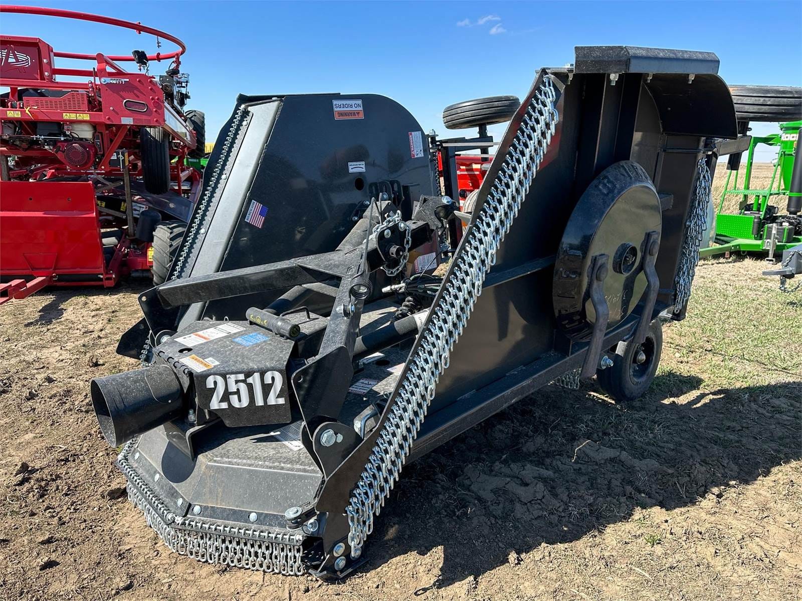 2024 IronCraft 2512 Equipment Image0