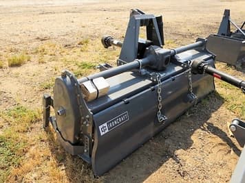 Main image IronCraft UM-72