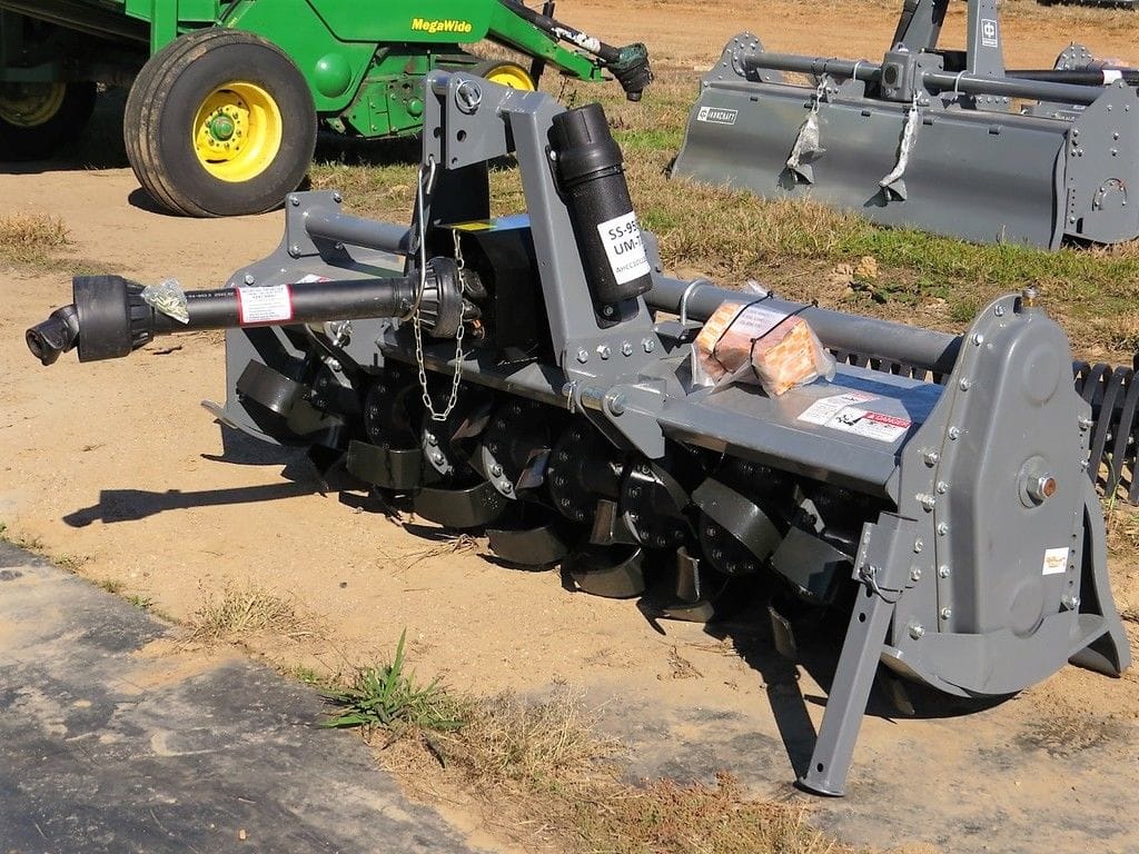 2023 IronCraft UM-72 Equipment Image0