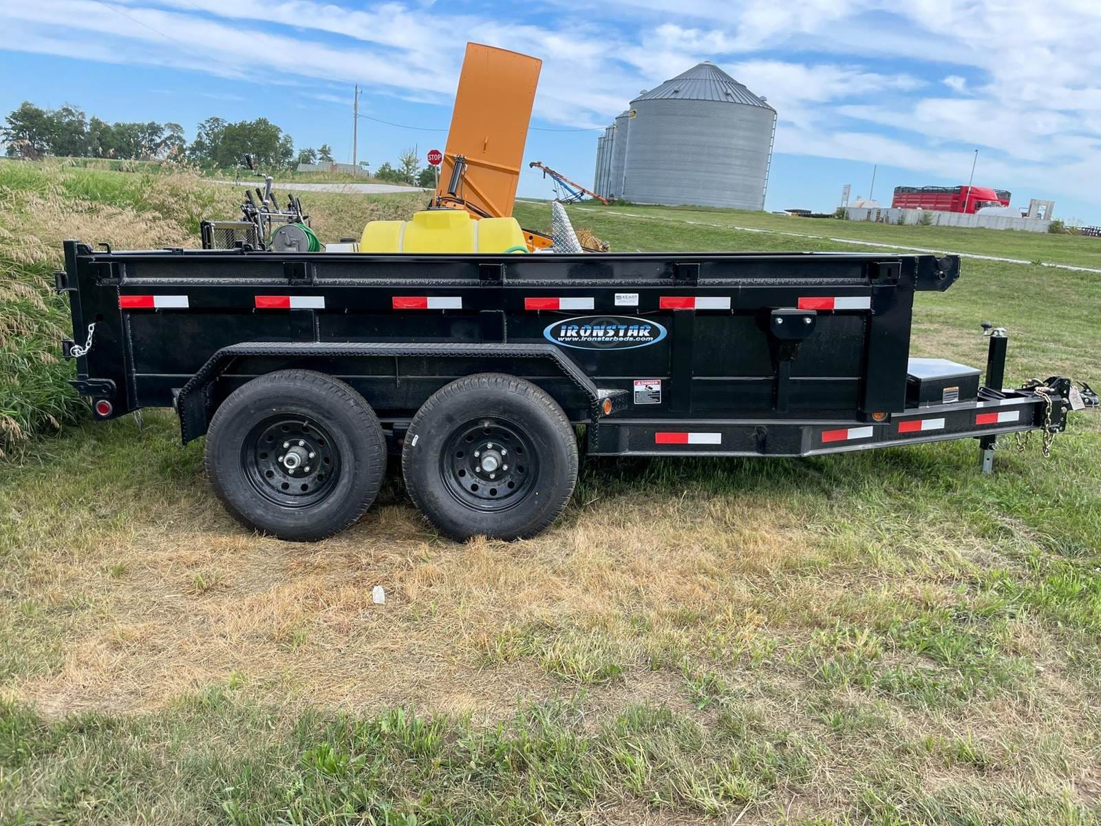 2024 Ironstar Dump Trailer Equipment Image0