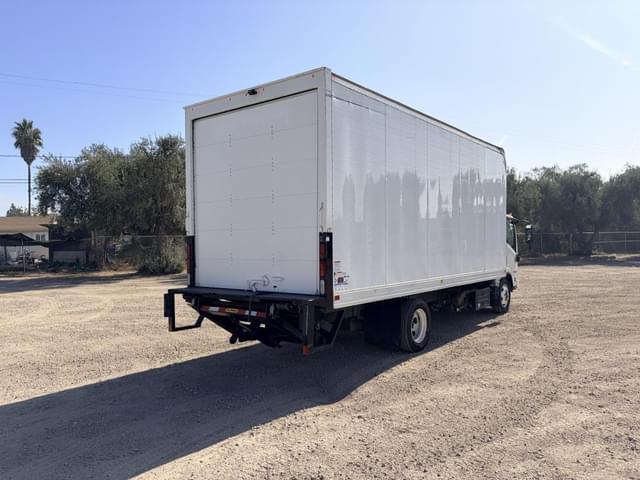 Image of Isuzu NRR equipment image 2