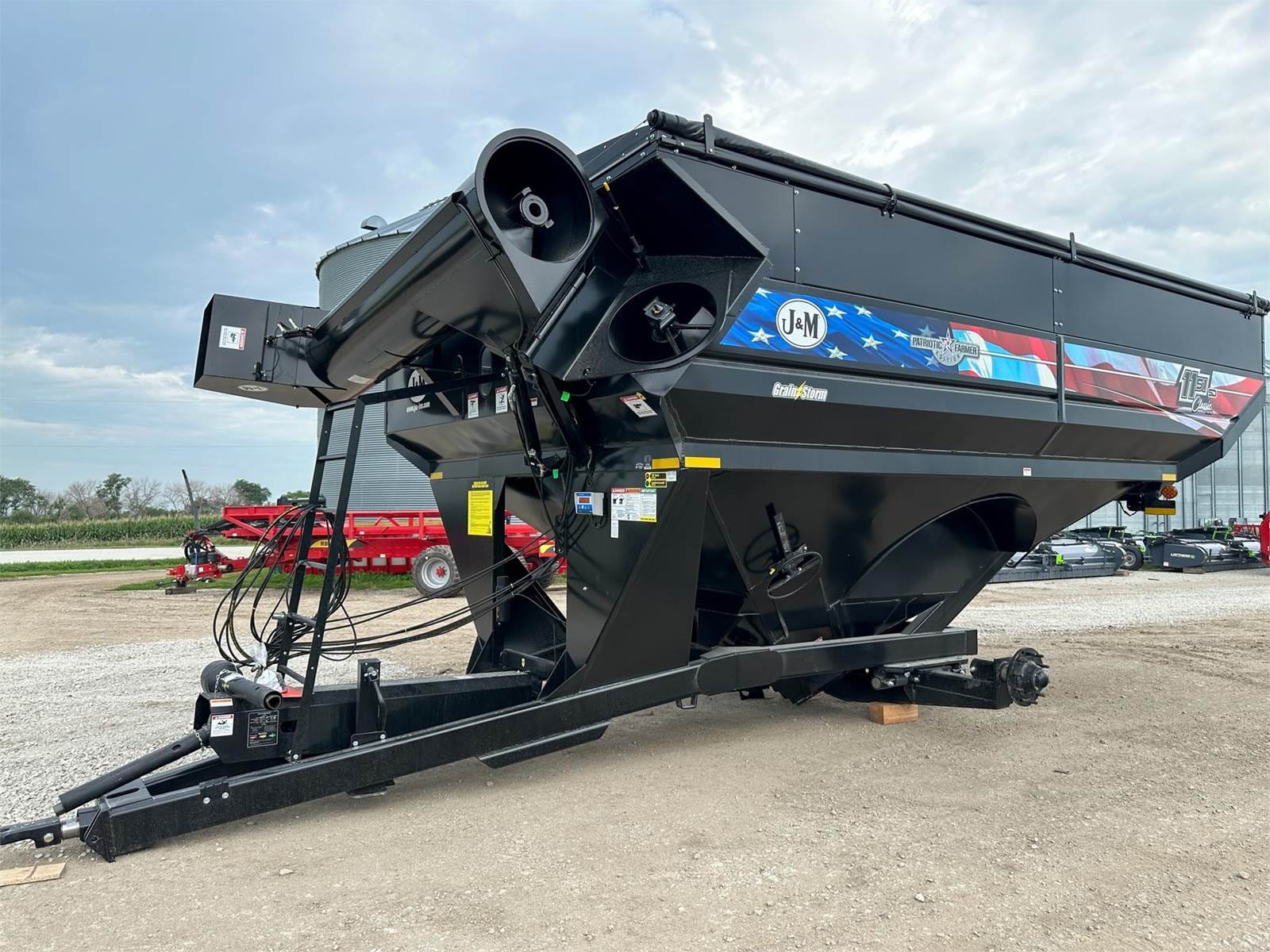 2024 J&M 1112-20S Equipment Image0