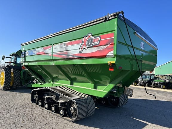 2023 J&M 1132 Equipment Image0