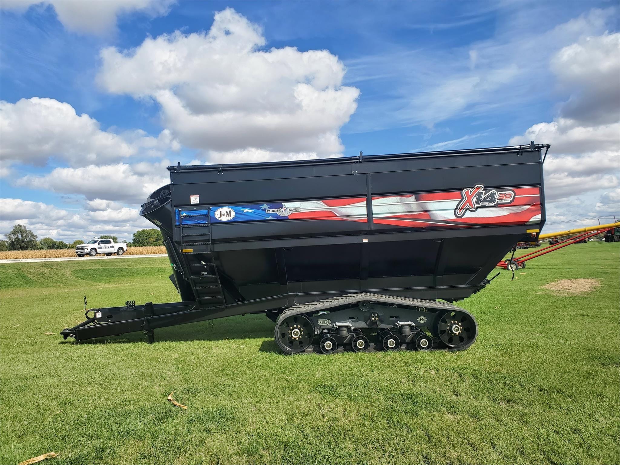 2023 J&M 1432 Equipment Image0